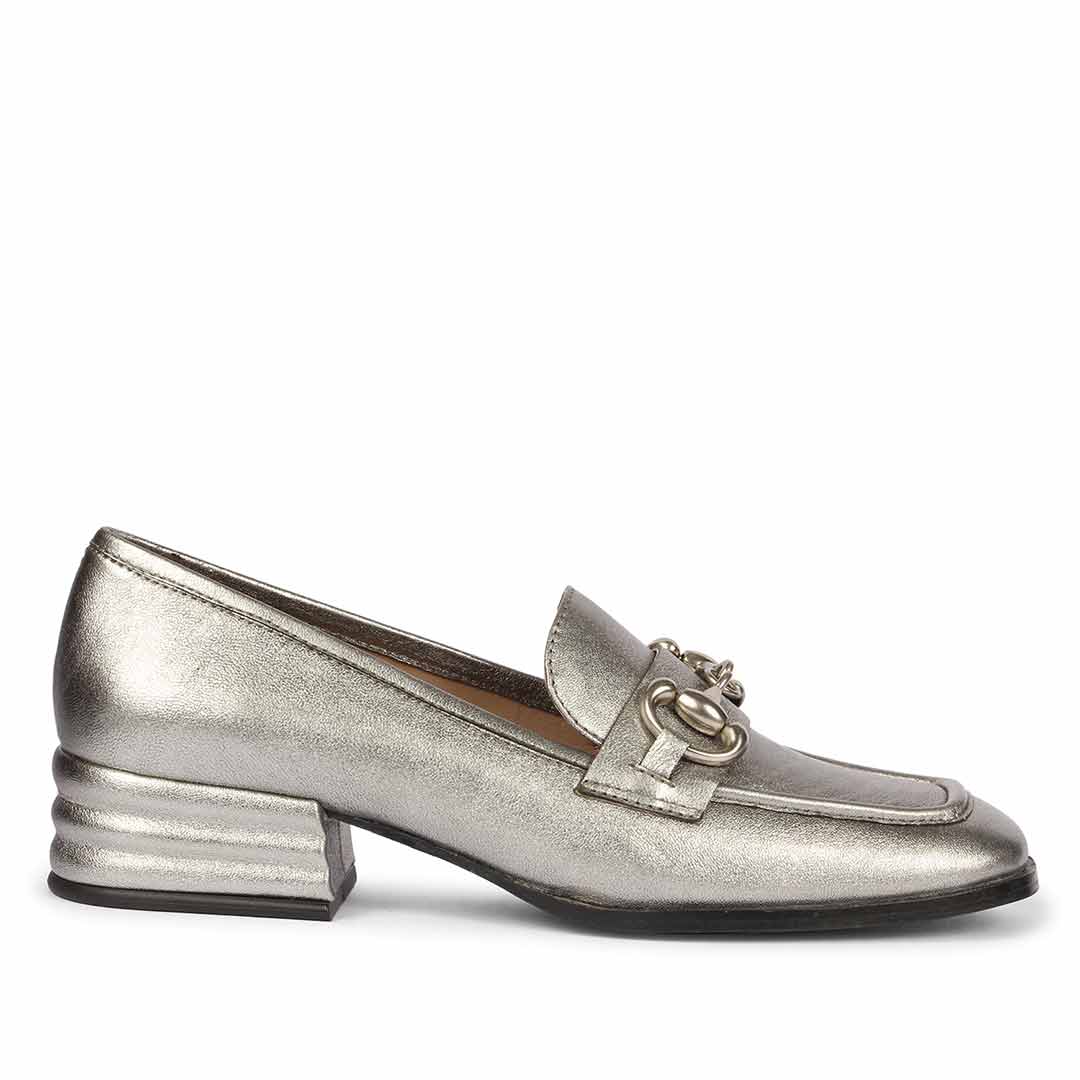 Saint Jenny Gunmetal Leather Handcrafted Moccasins US 6-6.5 / EU 37 / Gunmetal