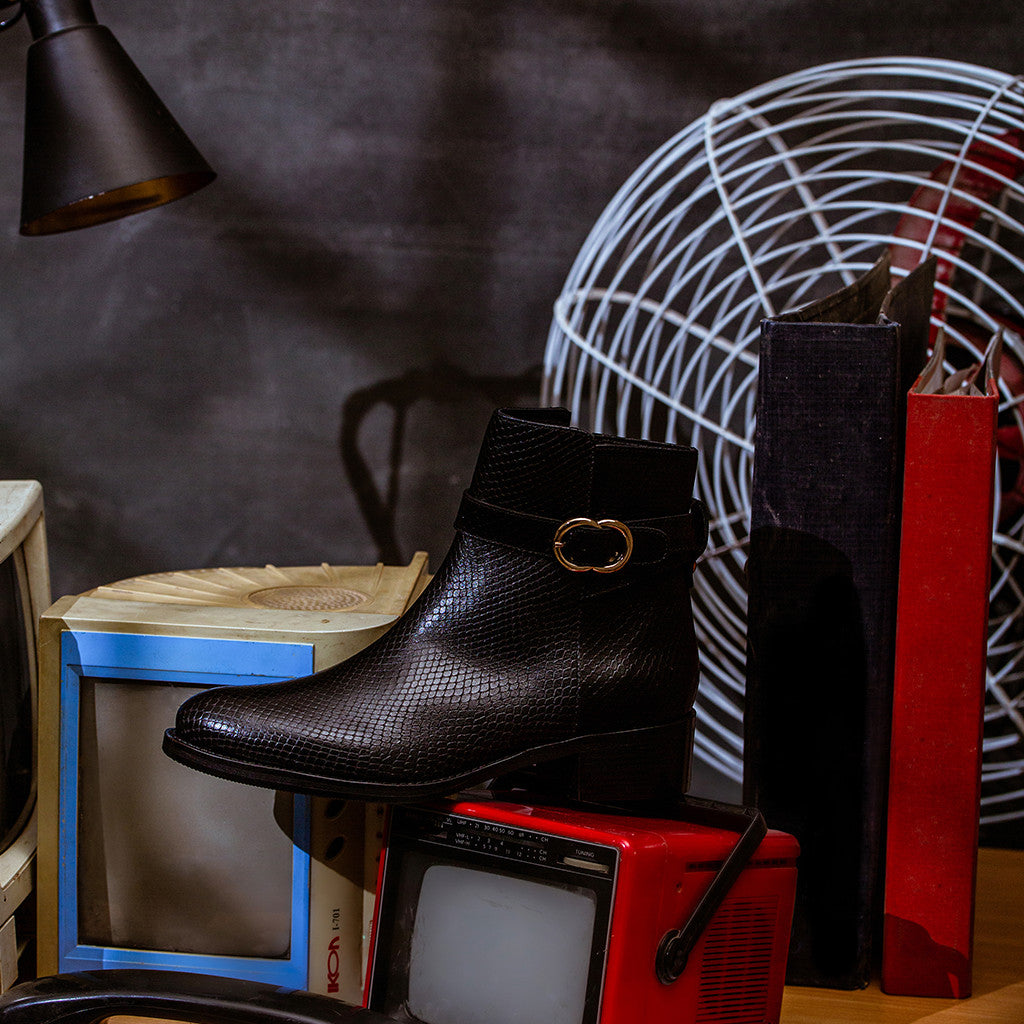 Women's stylish Eleanor black leather boots online