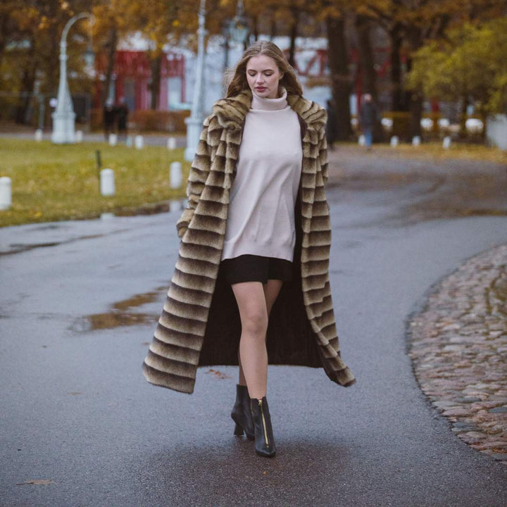 Leather pointed toe zipper heel boots