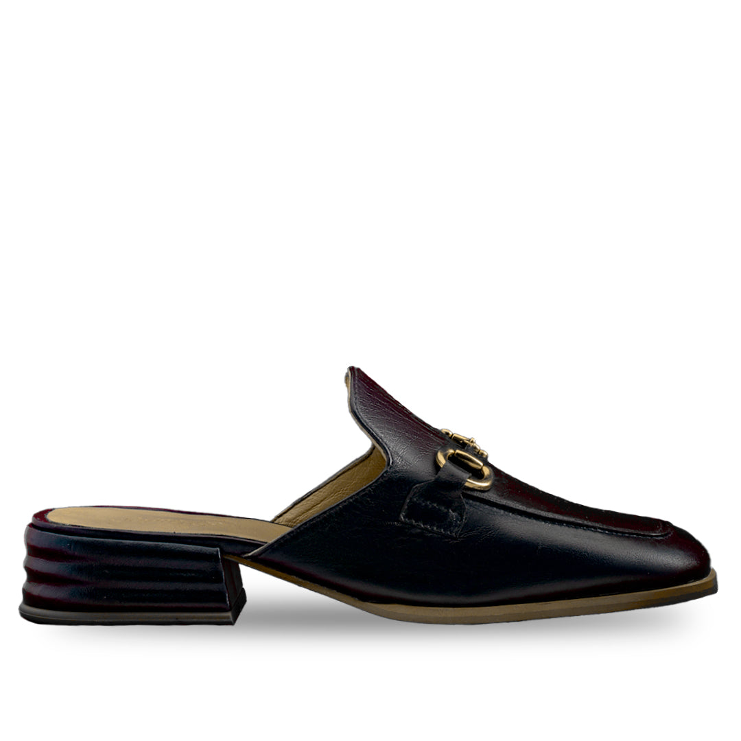 Saint Savannah Leather Black Handcrafted Shoes