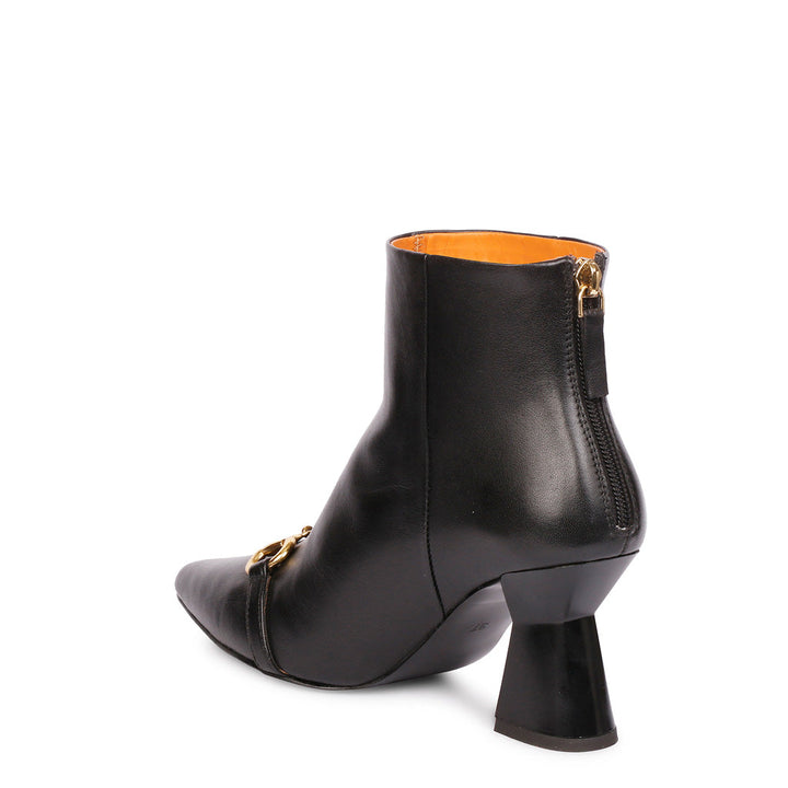 Women's online stylish leather boots