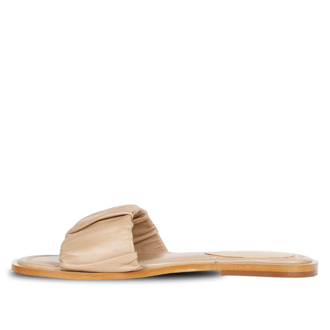 Saint Beatrice Beige Handcrafted Leather Slides