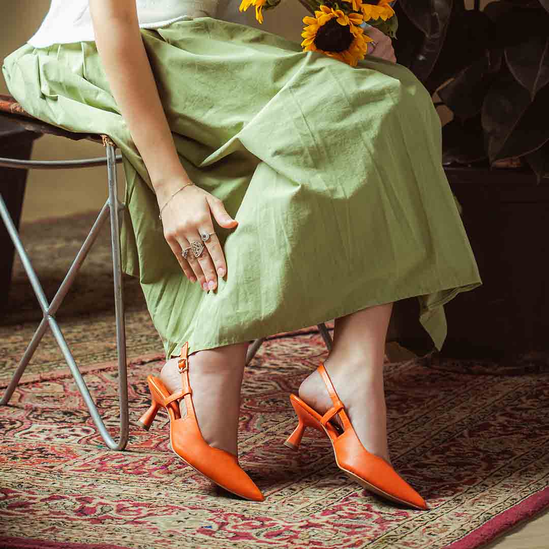 Saint Josie Orange Leather Pumps 38 / Orange Saint Josie Orange Leather Pumps 38 / Orange