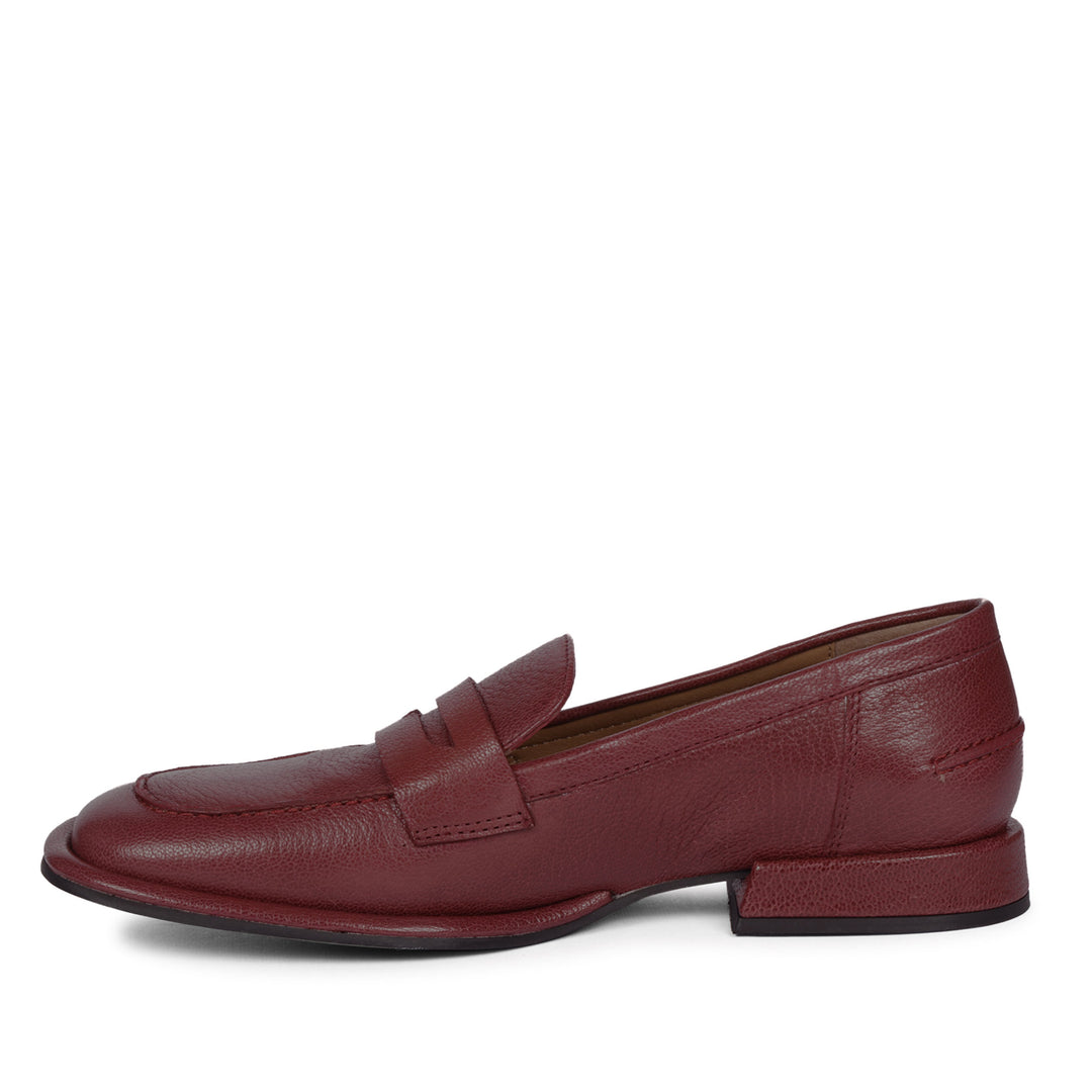 Saint Carla Bordo Leather Saddle Strap Moccasins