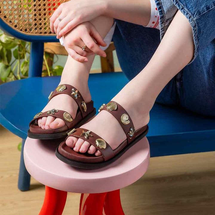 Saint Hallie Seashell & Star Studs Port Royal Leather Sandals