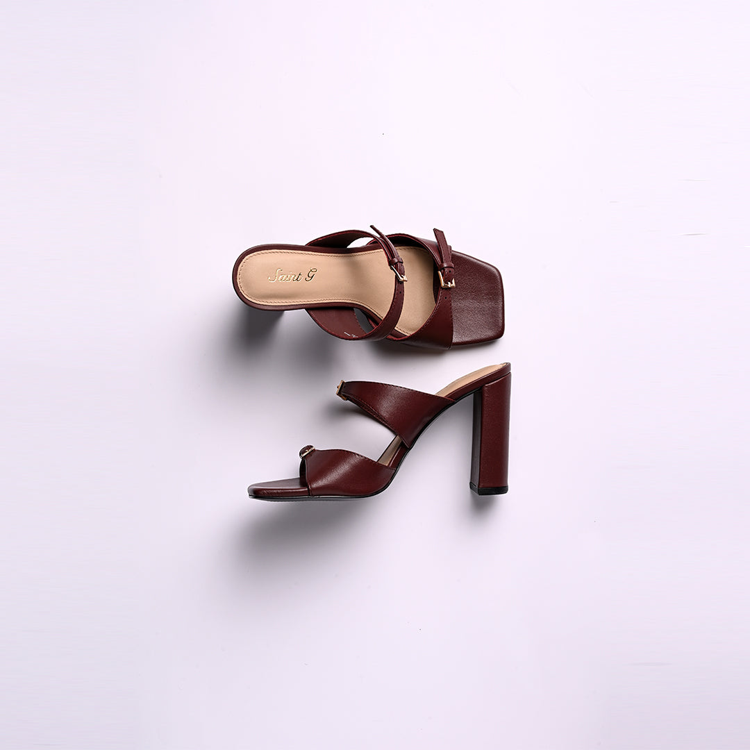 Saint Mallory Buckle Port Royale Leather Heels