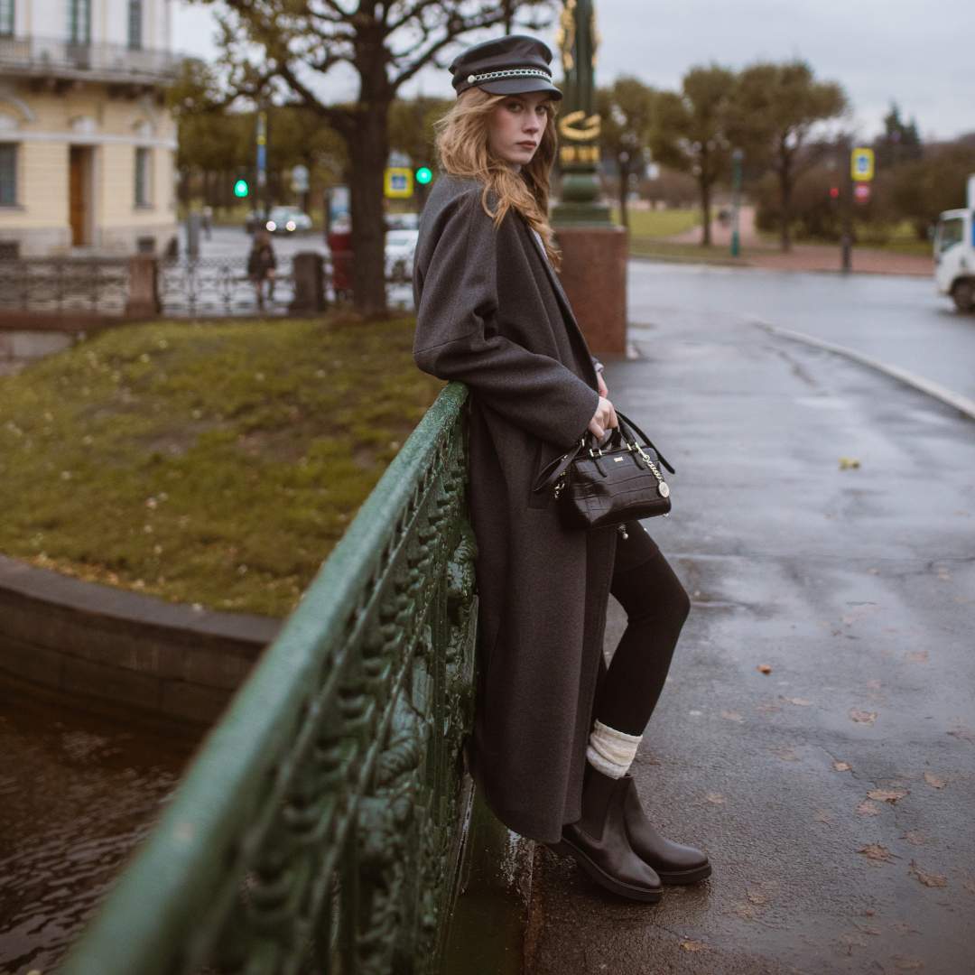 Saint Aster Black Leather Handcrafted Chelsea Boots