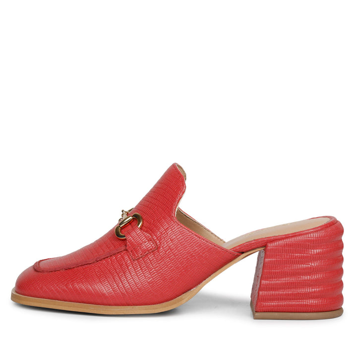 Step out in confidence with Saint Jasmine's red lizard moccasins, a perfect blend of fashion and comfort