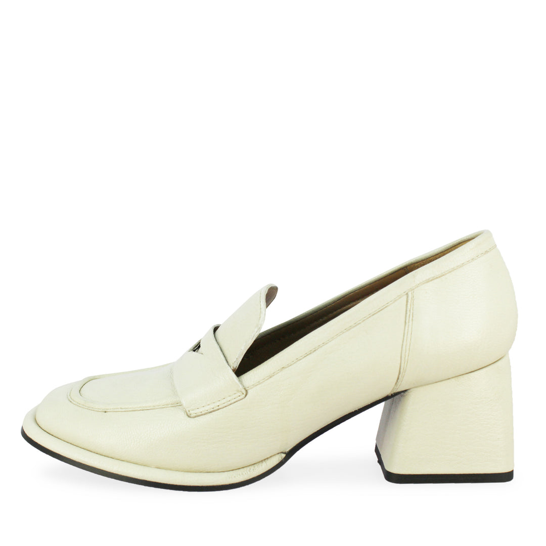 Saint Viviana Off White Leather Saddle Moccasins