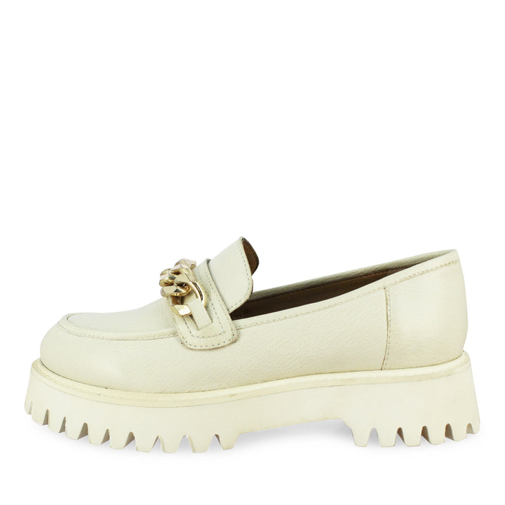 Saint Donna Gold Chain Embellished Off White Leather Moccasins