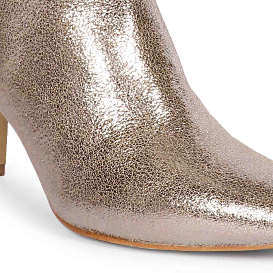 Versatile Saint Nayeli Silver Metallic Boots - Perfect for Casual and Dressy Occasions