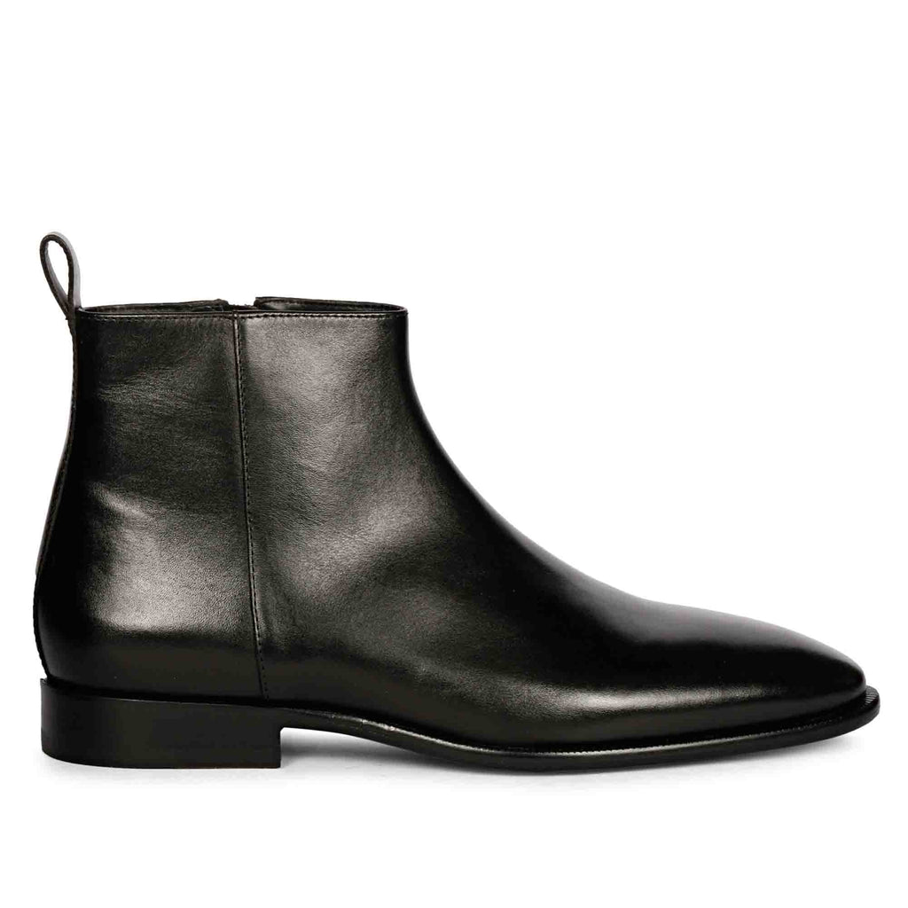 Saint Theo Black Leather Handcrafted Chelsea Boots – SaintG USA display picture 2