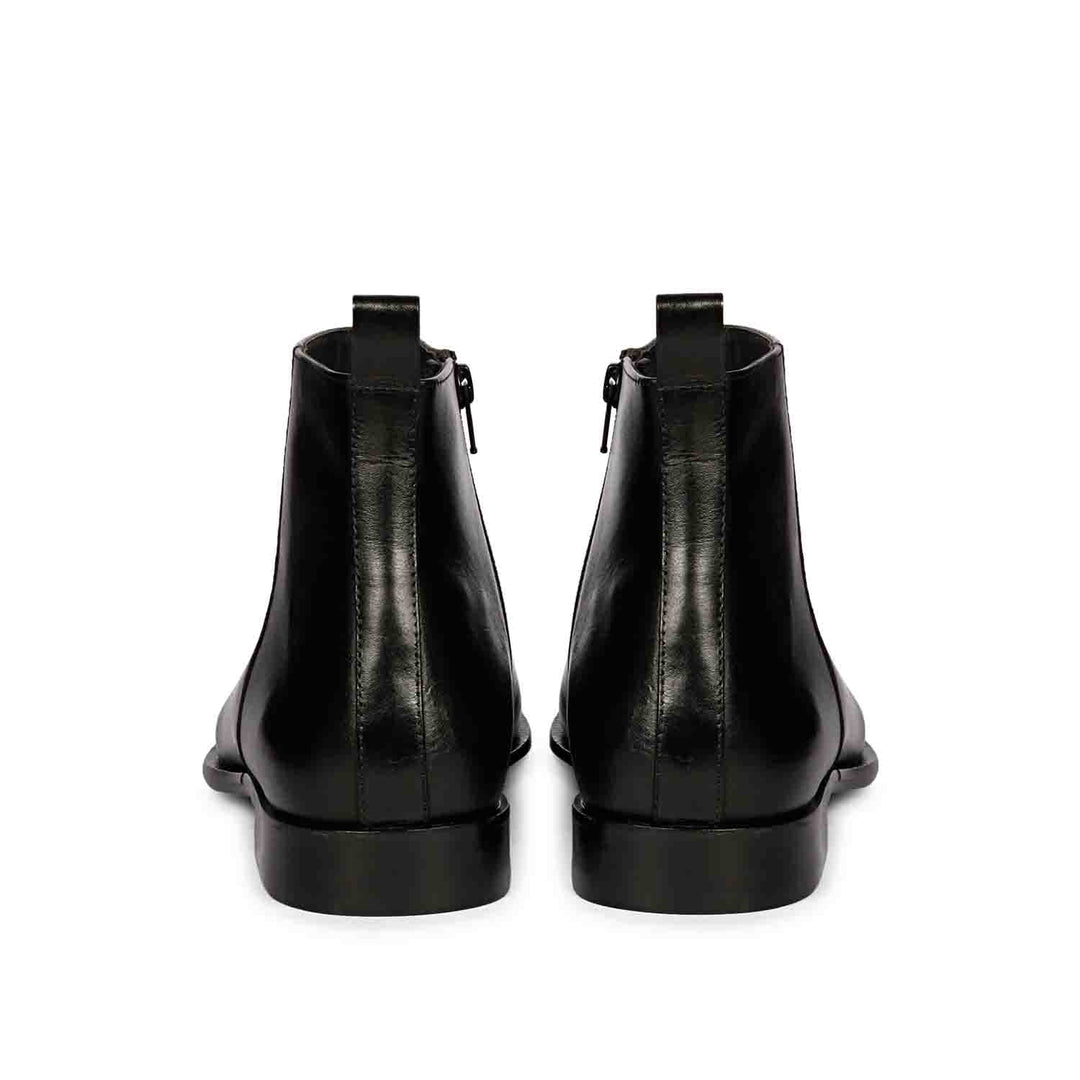 Saint Theo Black Leather Handcrafted Chelsea Boots