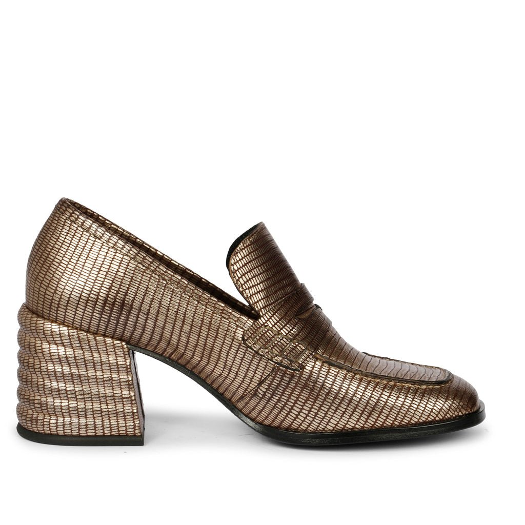 Saint Riona Platin Metallic Leather Handcrafted Moccasins