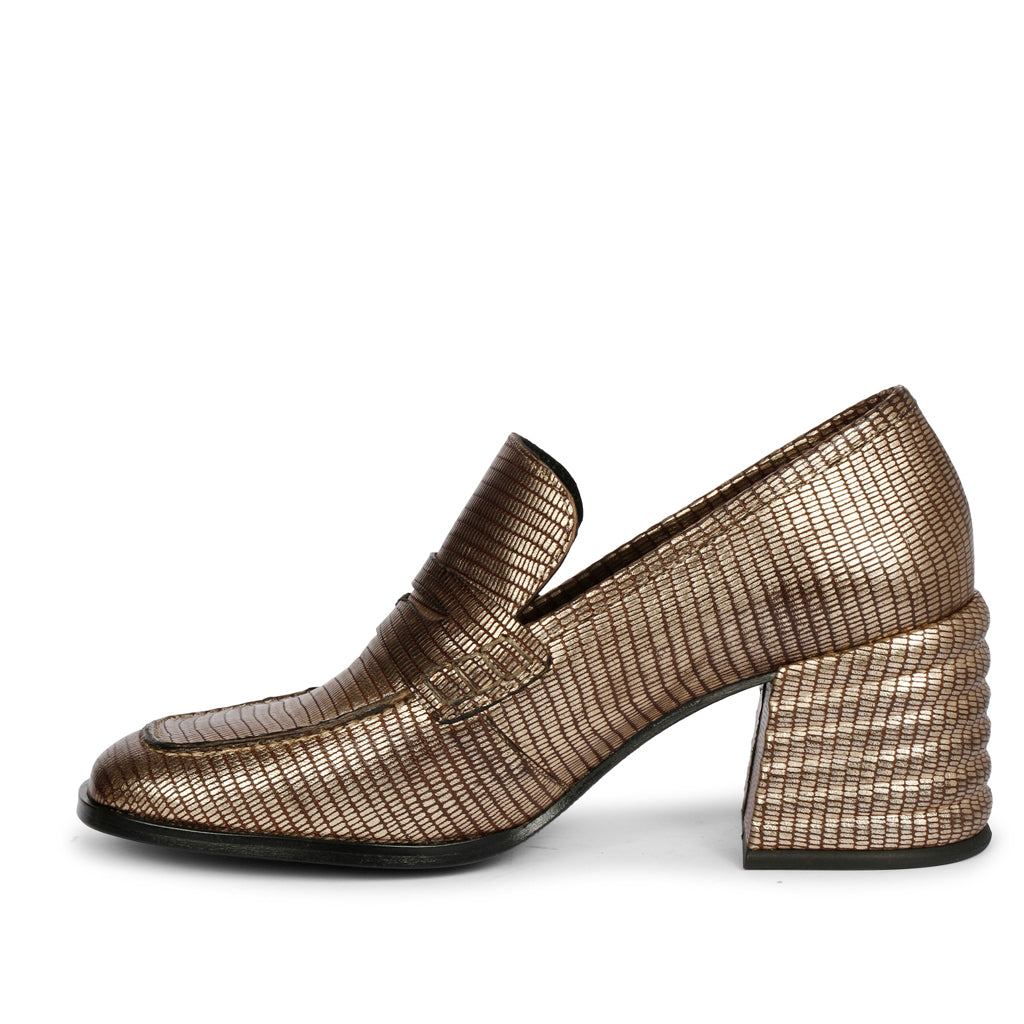 Saint Riona Platin Metallic Leather Handcrafted Moccasins