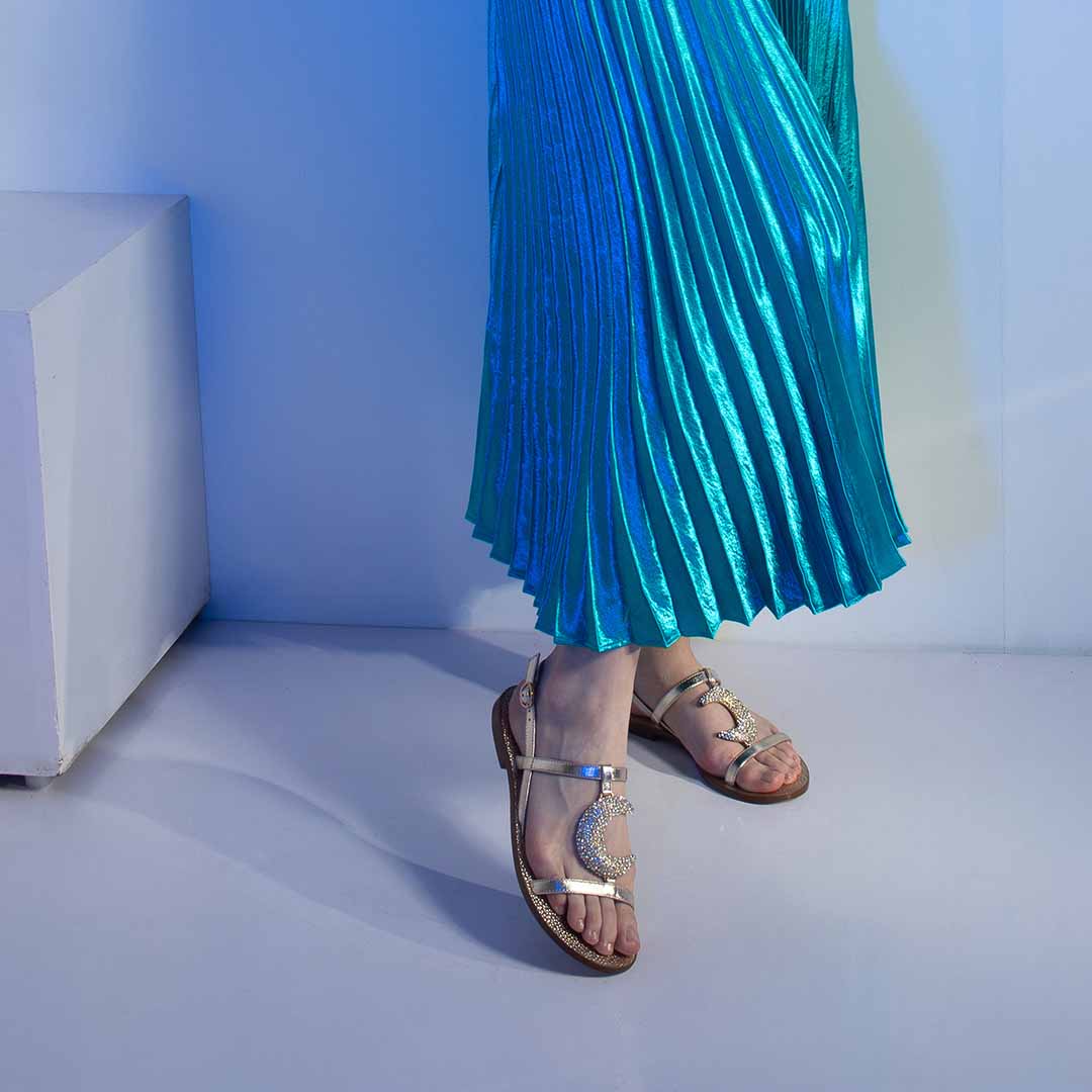 Saint Daisy Gold Leather Flat Sandal US 9-9.5 / EU 40 / Gold Saint Daisy Gold Leather Flat Sandal US 9-9.5 / EU 40 / Gold