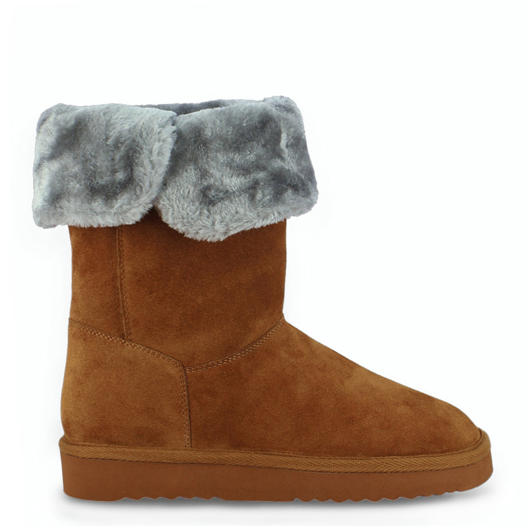 Chic Saint Aurelia Tan Suede Snug Boots with Buckle
