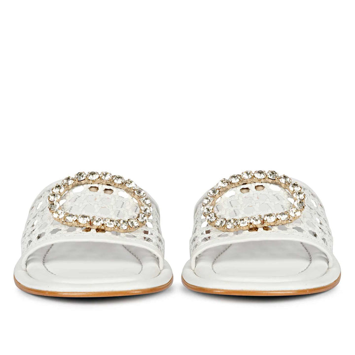 Saint Carly Off White Leather Flat Sandal.