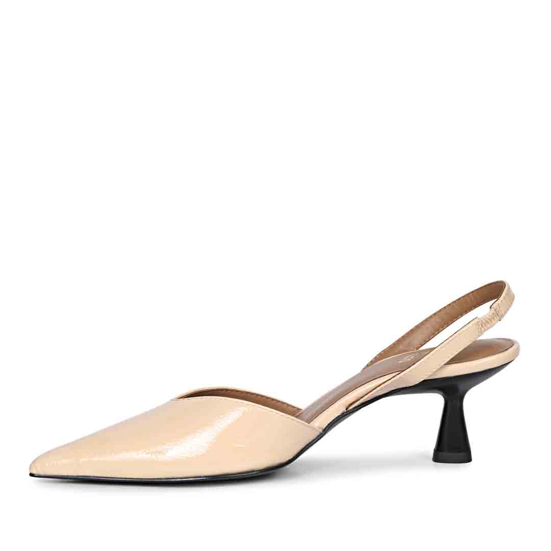 Saint Nanette Beige Leather Pumps