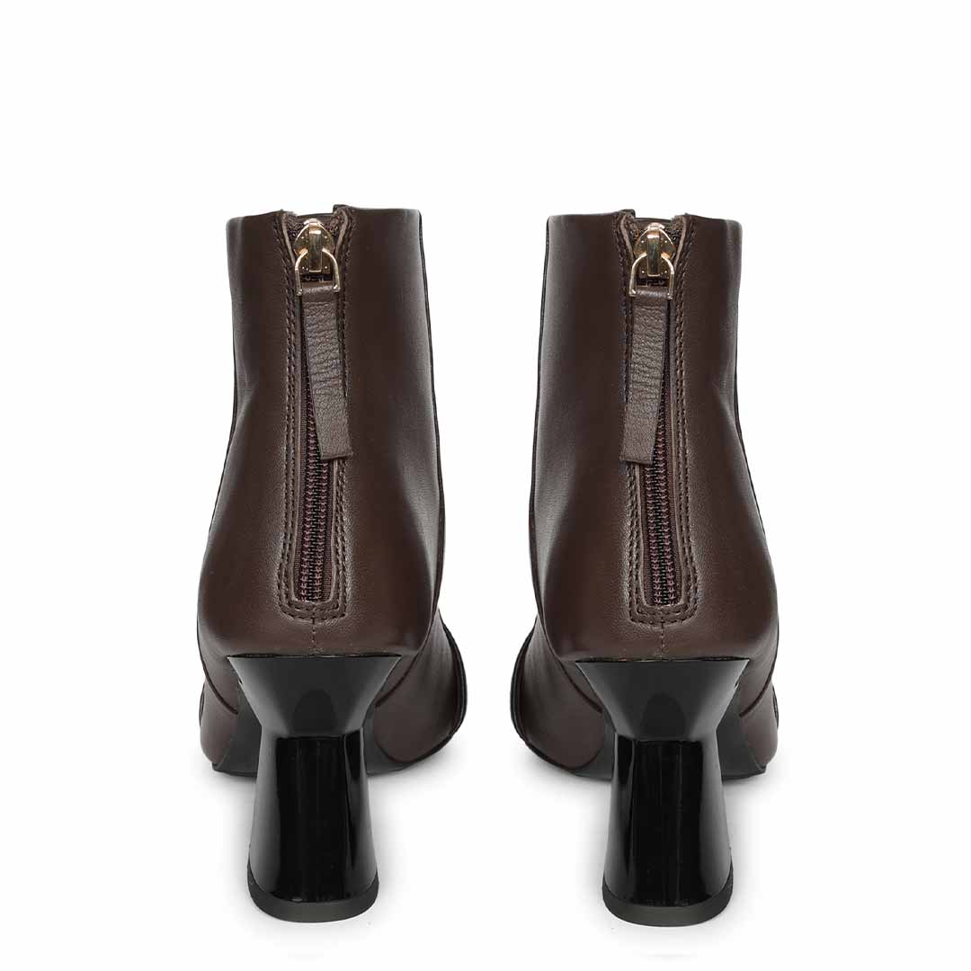 Saint Ashley Brown Leather Gold Horsebit Décor Back Zip Boots