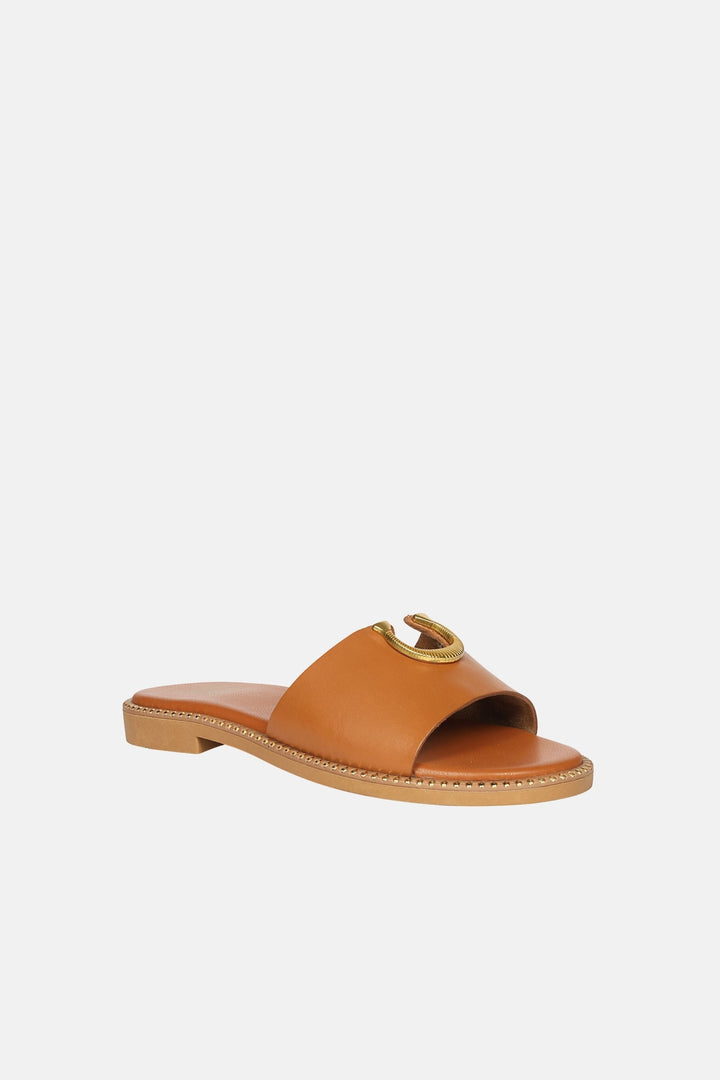 Vivi Blu - Amber Horseshoe Ornament Sandals - Cognac Leather