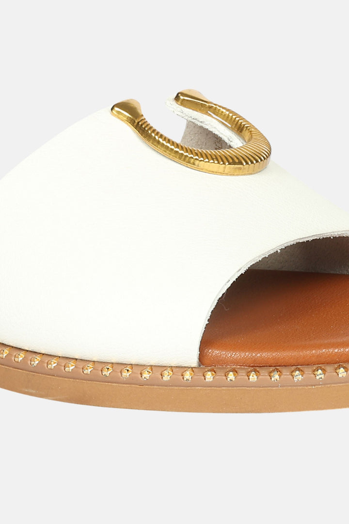 Vivi Blu - Amber Horseshoe Ornament Sandals - White Leather