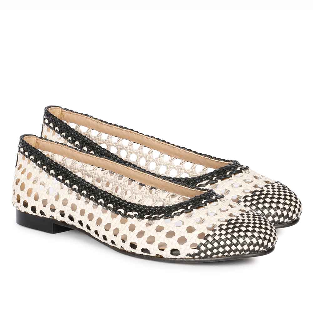 Saint Via Black & Ivory  Handcrafted Woven Leather Pumps