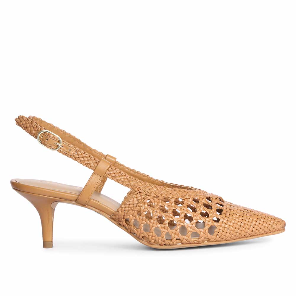 Saint Abril Tan Hand Woven Leather Pumps