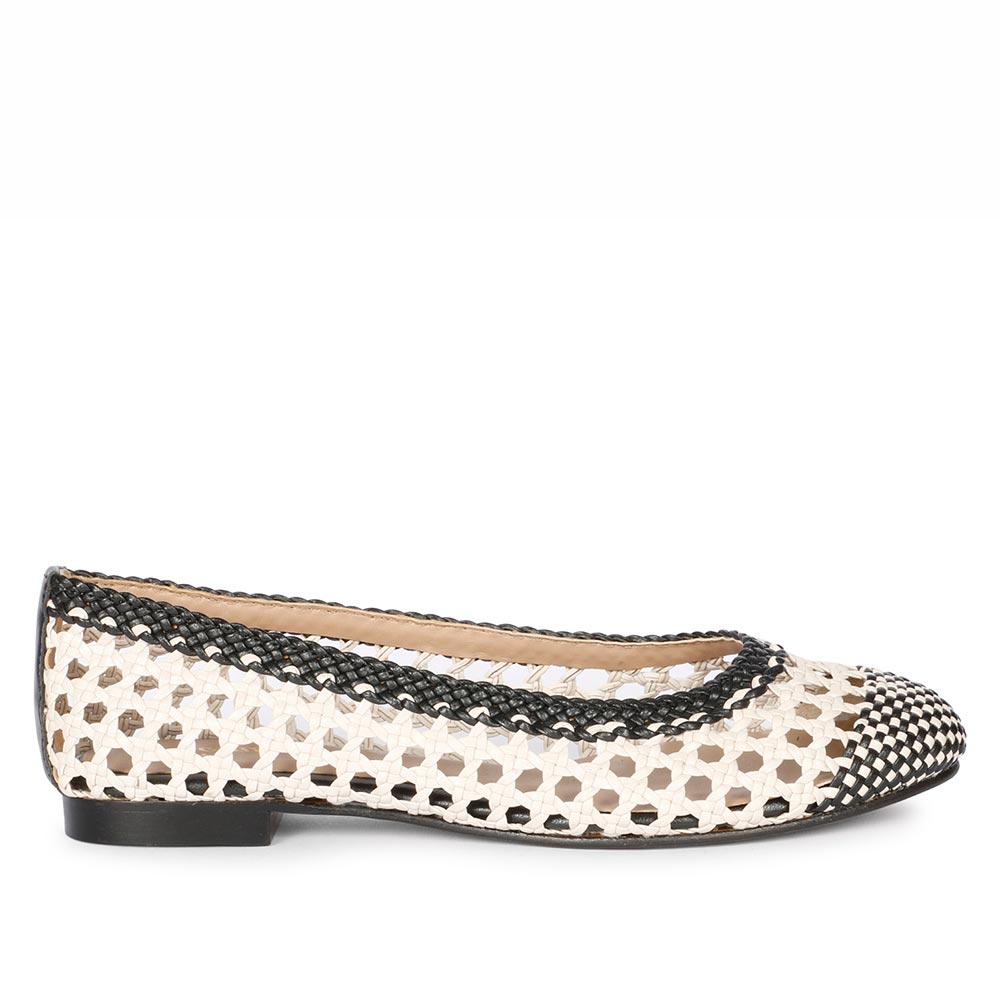 Saint Via Black & Ivory  Handcrafted Woven Leather Pumps