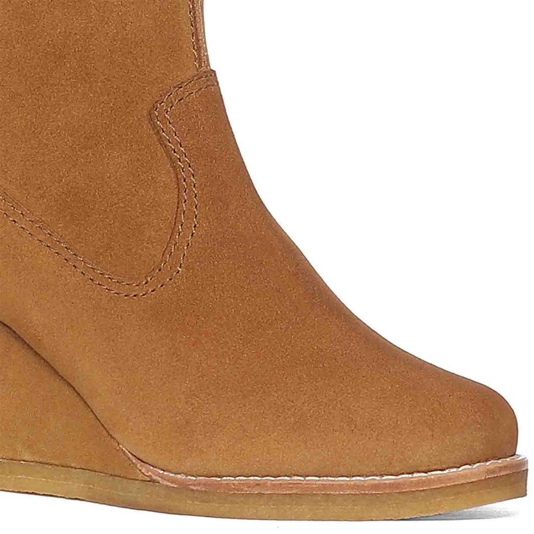 Chic Saint Carina Camel Suede Leather Knee High Wedge Heel Boots – Elevate your style with these fashionable knee-high boots in luxe camel suede